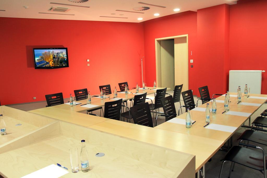 אוטרוקויס Orea Hotel Atrium מראה חיצוני תמונה