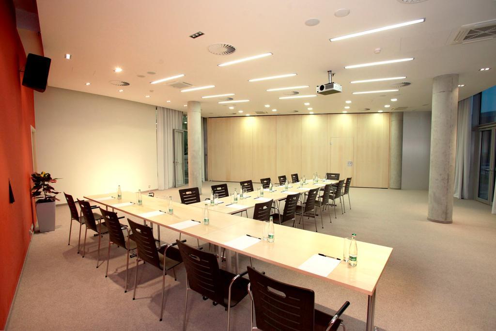 אוטרוקויס Orea Hotel Atrium מראה חיצוני תמונה