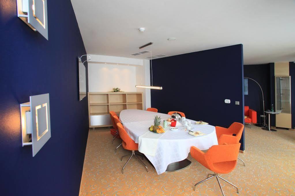 אוטרוקויס Orea Hotel Atrium מראה חיצוני תמונה
